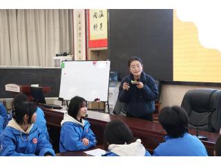 深耕育人沃土 静听生命花开｜蓬溪中学举办..